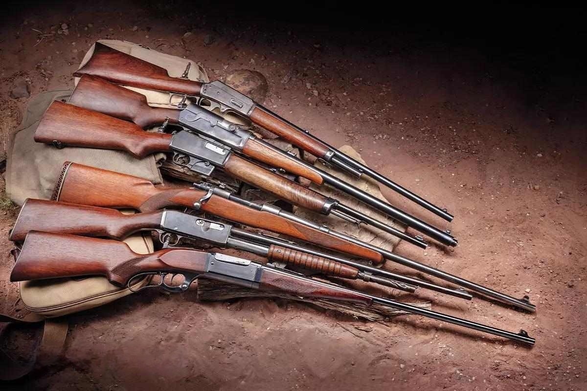 Для анализа охотничьих винтовок межвоенного периода (1918–1939 гг.) журнал Guns & Ammo приобрел шесть использованных образцов, отражающих различные конструкции и технологические достижения того времени. Патроны зарядили вручную, используя компоненты и методы снаряжения, соответствующие исторической эпохе. Также проверили несколько коробок боеприпасов, характерных для данного периода.