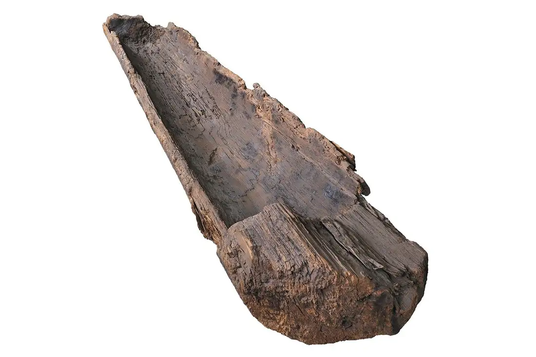 Каноэ Песе, датируемое периодом между 8250 и 7550 годами до нашей эры, является старейшим известным плавсредством в мире / Collection Drents Museum