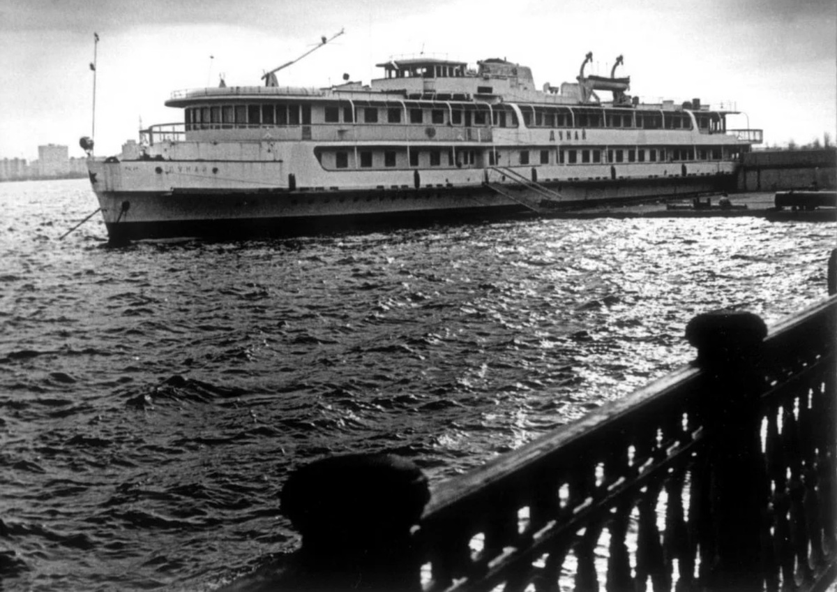 «Тот самый теплоход "Дунай". Коллеги до сих пор вспоминают странный запах кофе, который предвещал трагедию».