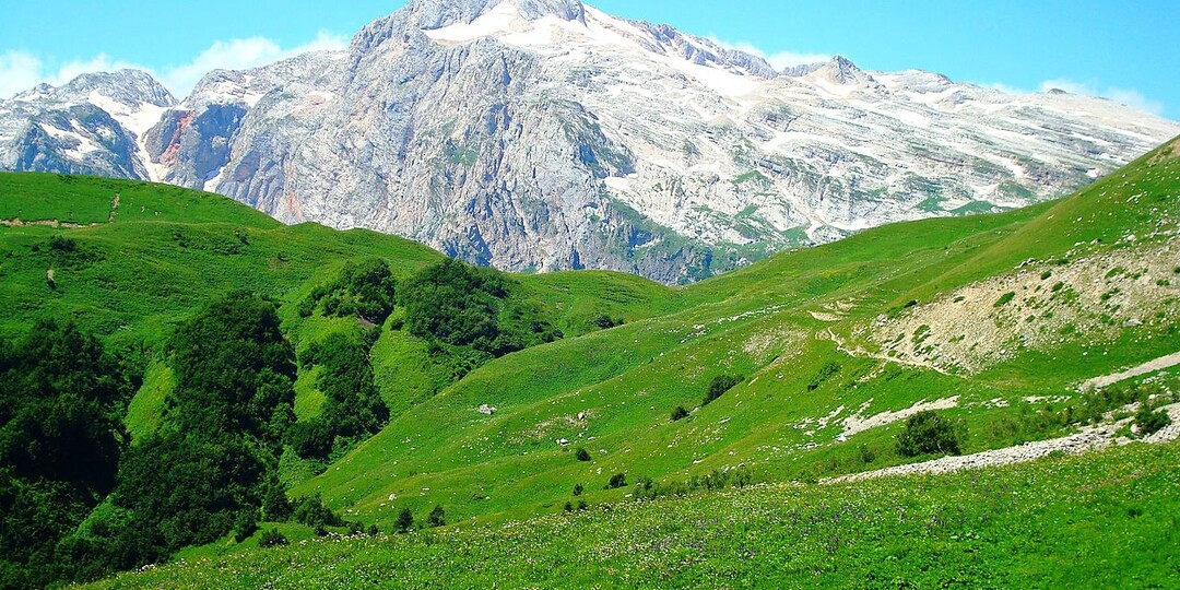 Фишт. Гора, где Прометей до сих пор прикован