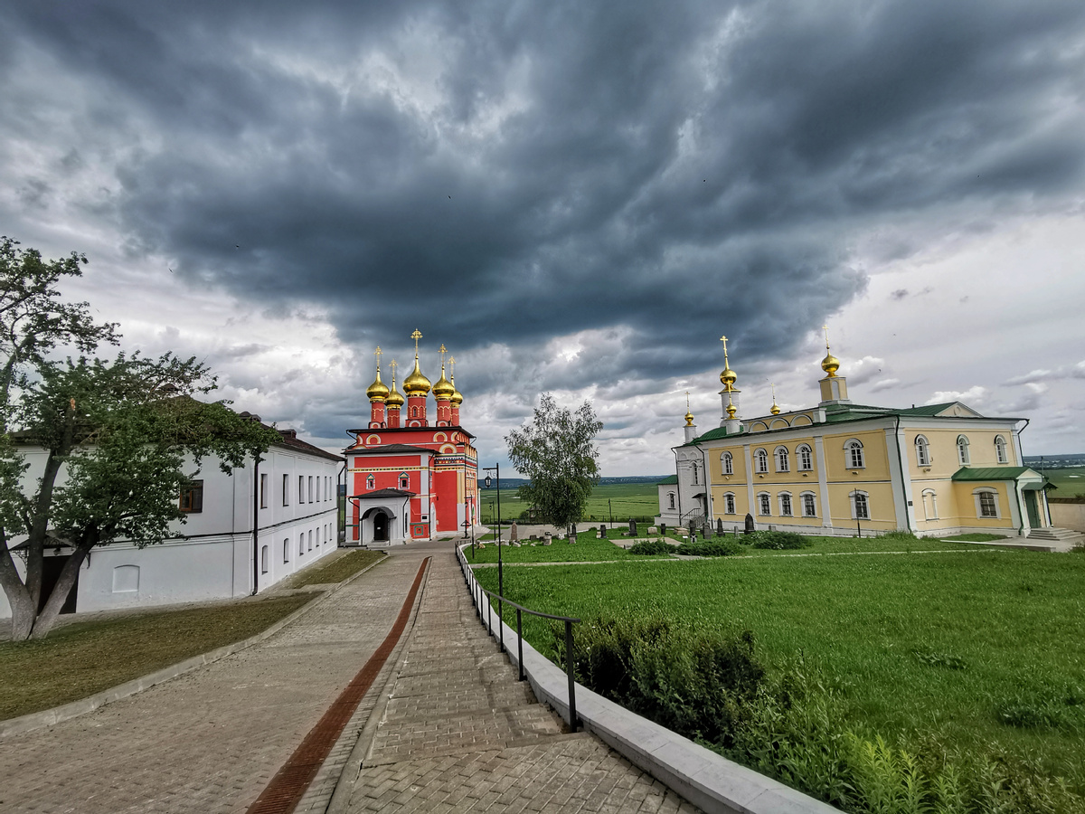 Белёв. Спасо-Преображенский монастырь