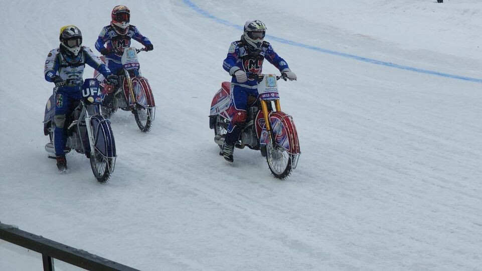     REGIONS / Артем Мишуков