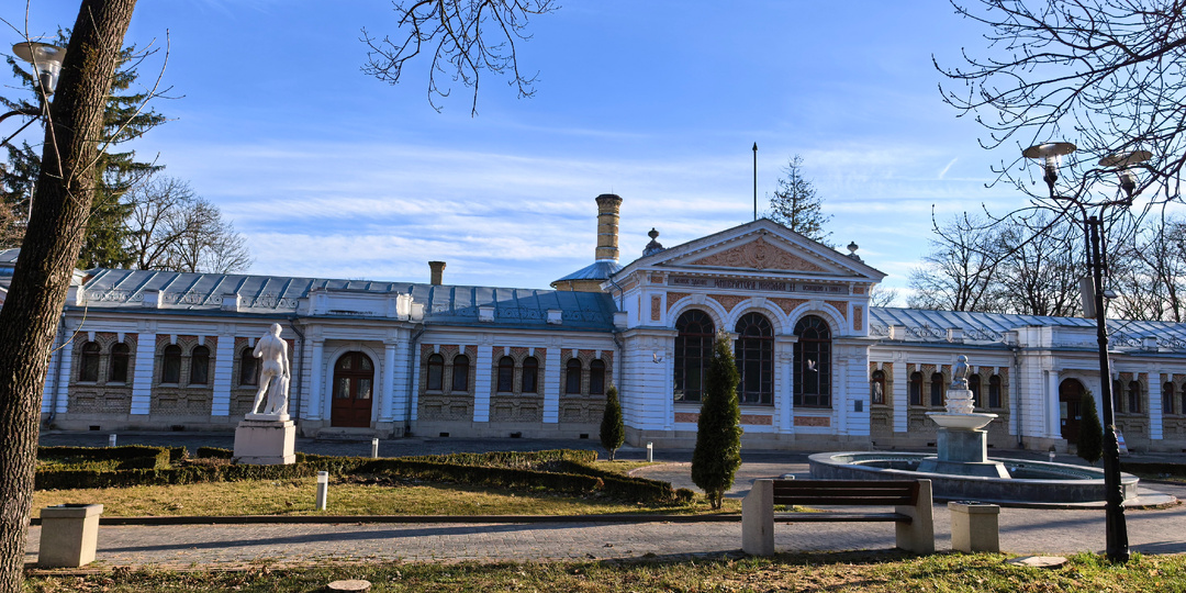 Иду принимать минеральные ванны в Верхние Николаевские ванны в Ессентуках