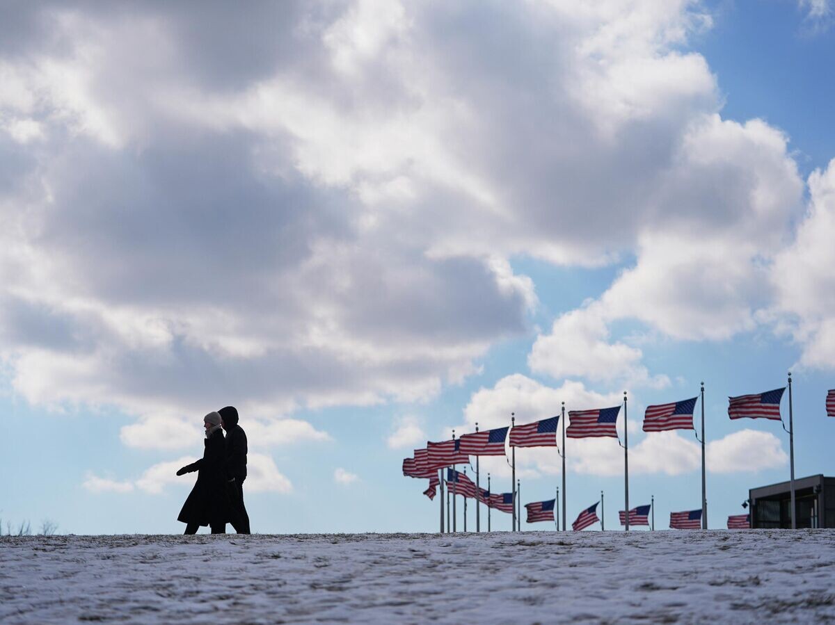    Флаги США в Вашингтоне | © AP Photo / Julio Cortez