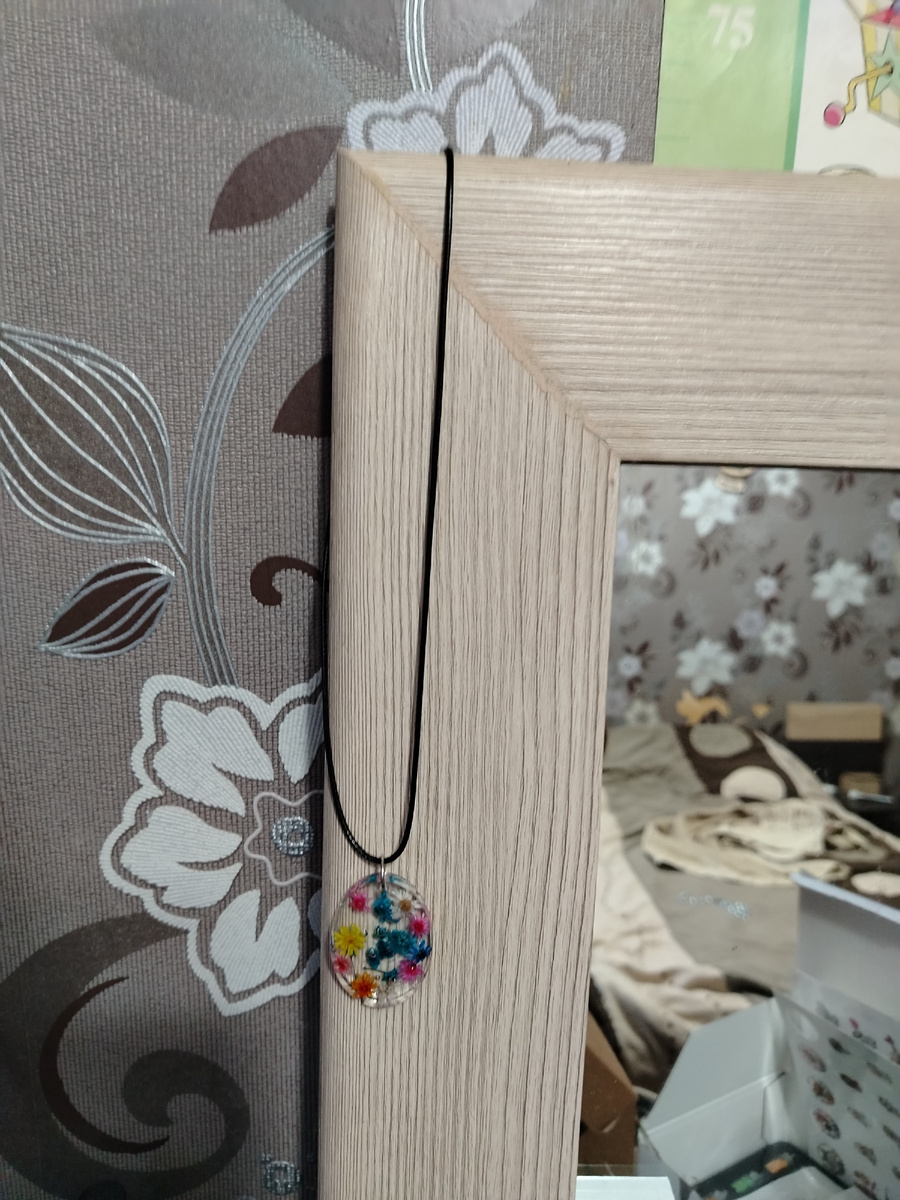 Весенний кулон.