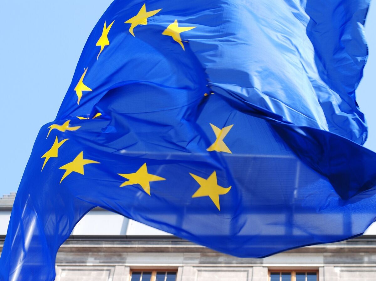    %Флаг евросоюза© fotolia.com / moonrun
