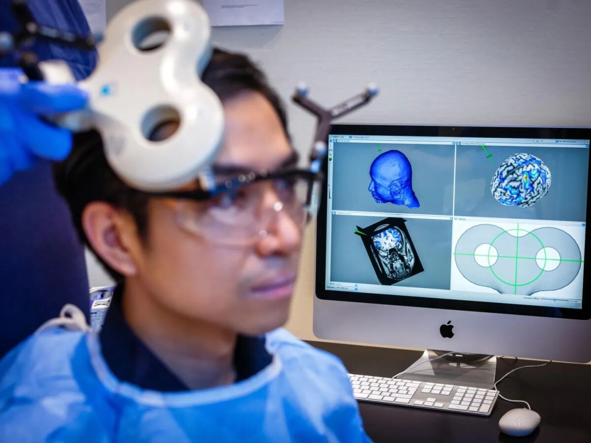    Стимуляция мозга в нужных участках усиливает щедрость человека