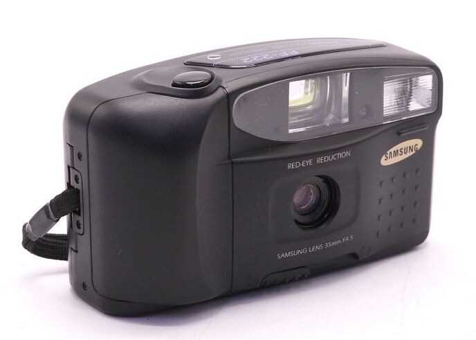 Фото с сайта https://fotocccp.ru где за камеру просят 3210р. Я в восхищении от такого аппетита.