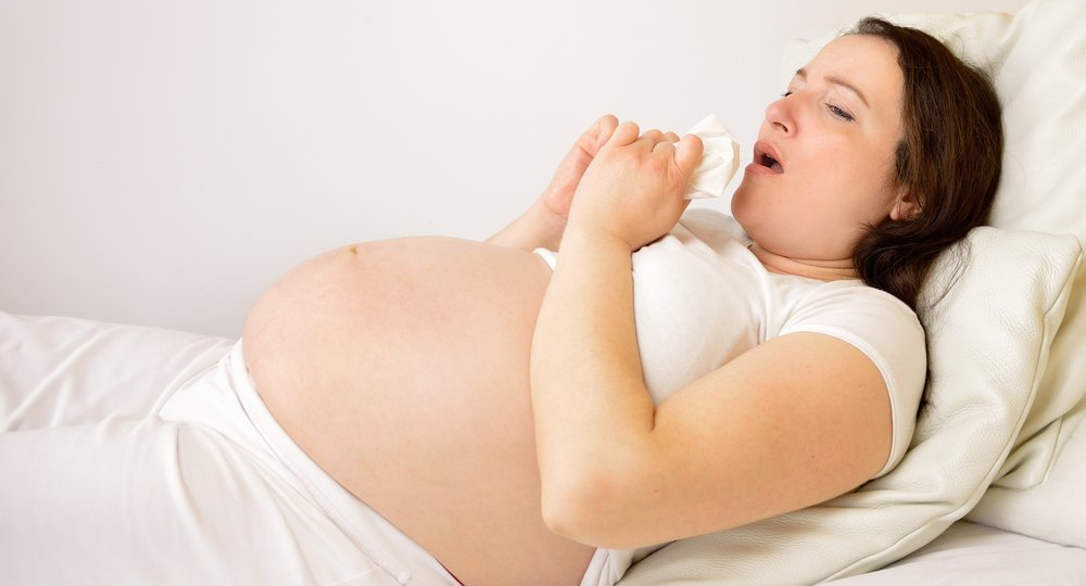 Почему у беременных может возникать пневмония и как ее лечить с учетом положения