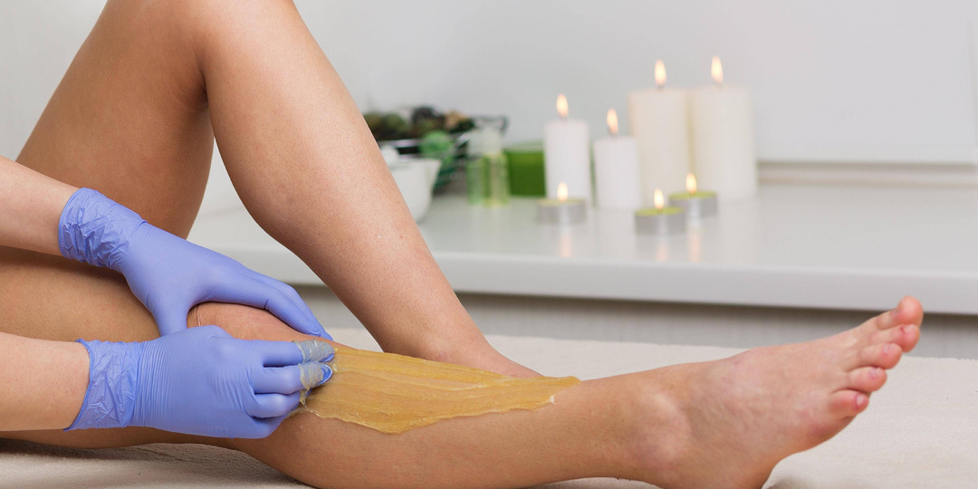 Восковая и сахарная депиляция дома: что нужно знать перед процедурой