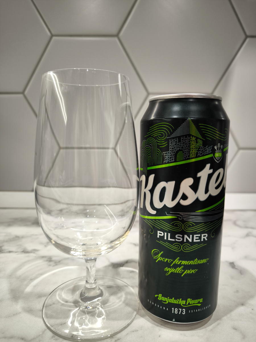 Пиво "Kastel Pilsner" (Кастил Пилснер) из Боснии и Герцеговины
