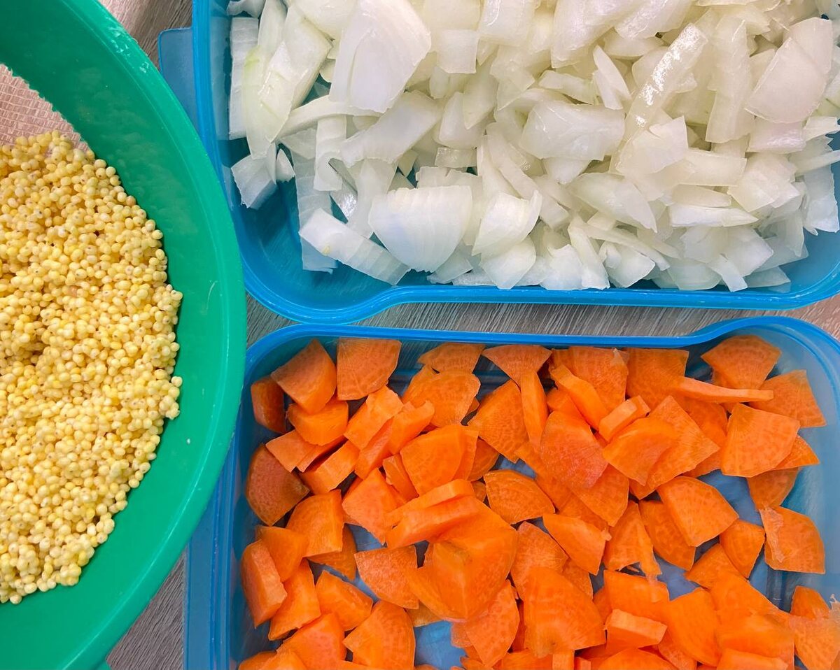 Все продукты приготовила для ухи.