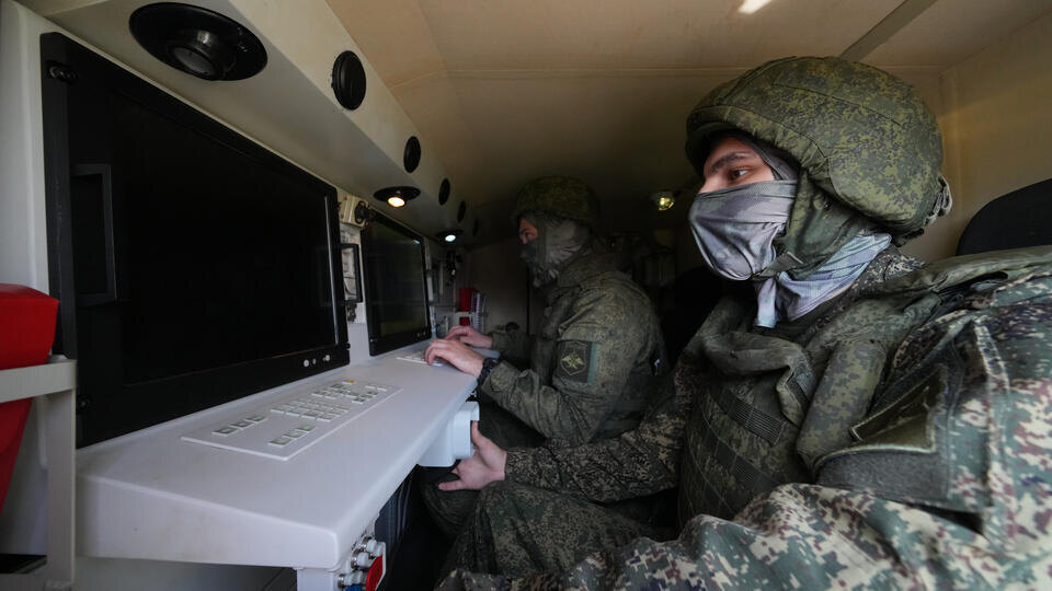     Силы ПВО сбили 130 украинских дронов над регионами России ИЗВЕСТИЯ/Эдуард Корниенко