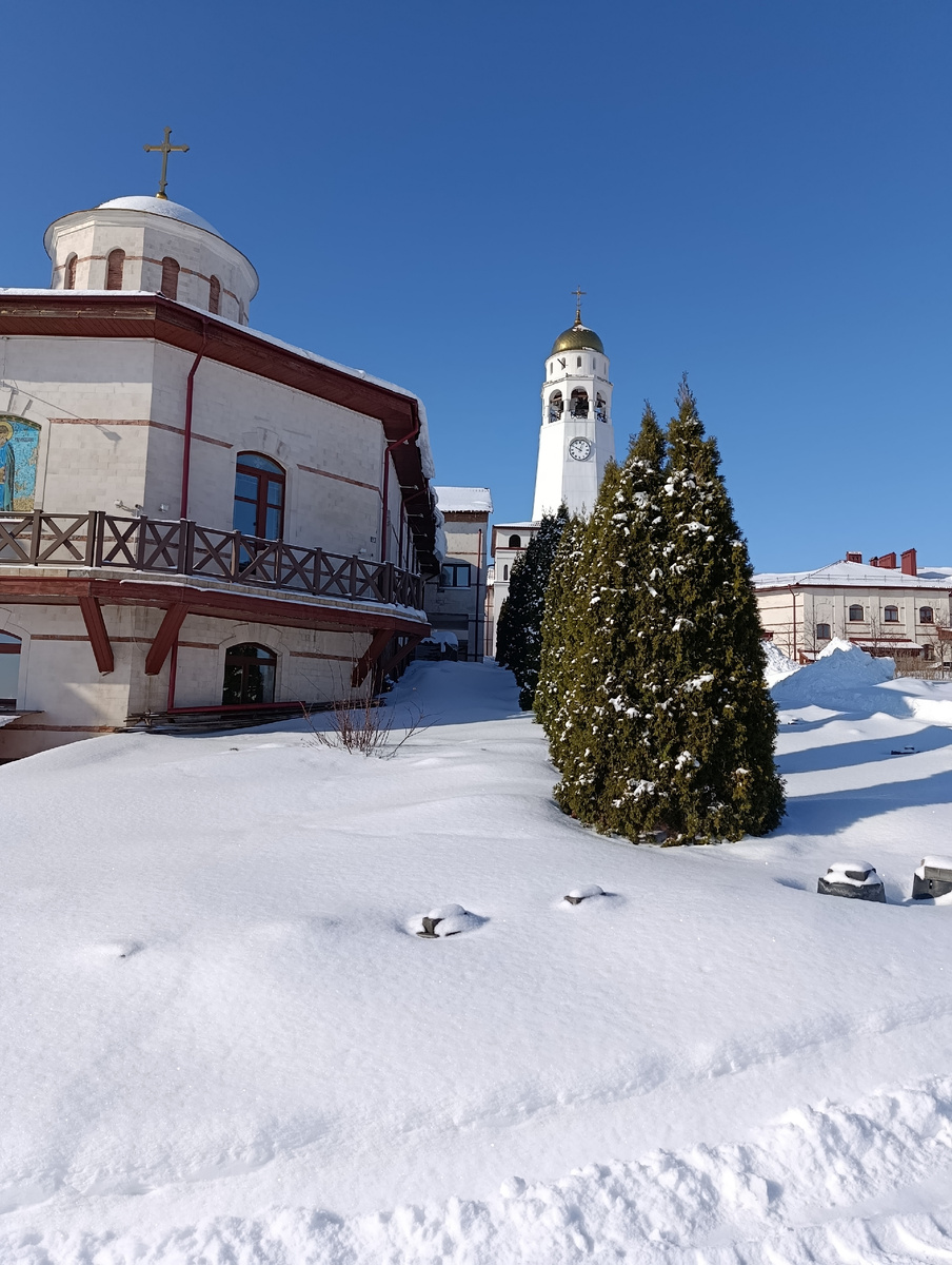 Свято-Богородичный Казанский мужской монастырь, с. Винновка, Самарская область. Фото автора. 