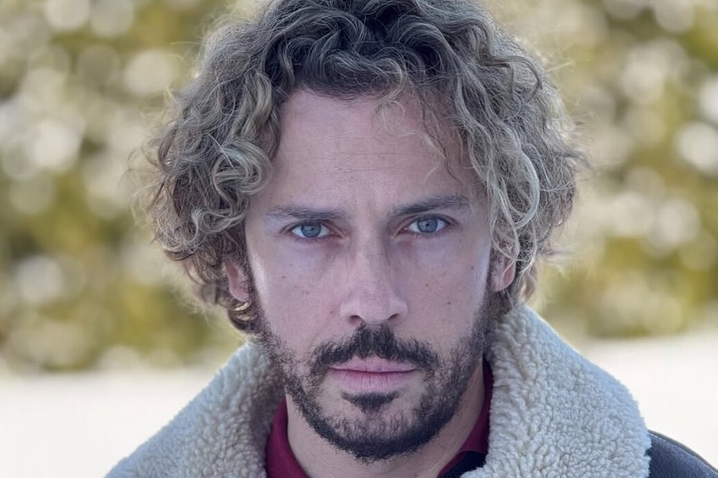     «Лизни лед и беги с Красной площади к Алле Борисовне!»: Максима Галкина на озере высмеяли блогеры