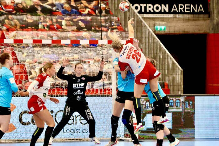    "Тюрингер" продолжает защиту титула