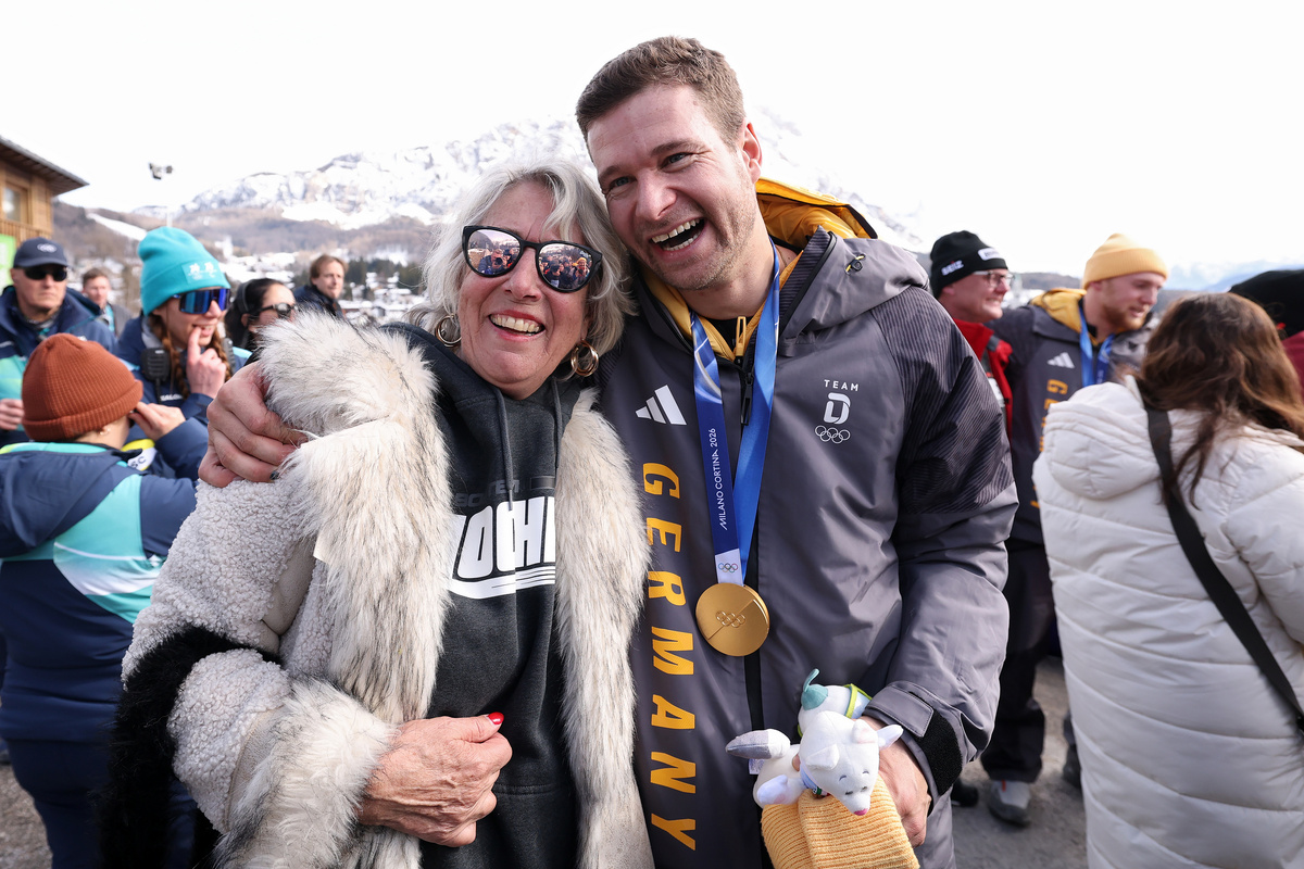     Йоханнес Лохнер с мамой / Gettyimages.ru / Richard Heathcote