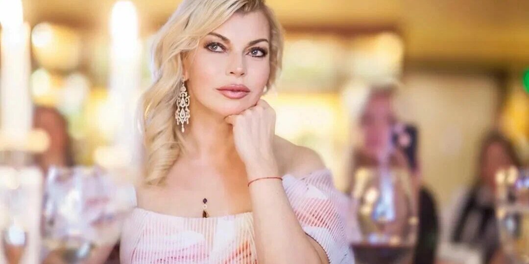 Лада Дэнс. Девочка-ночь на рассвете эпохи