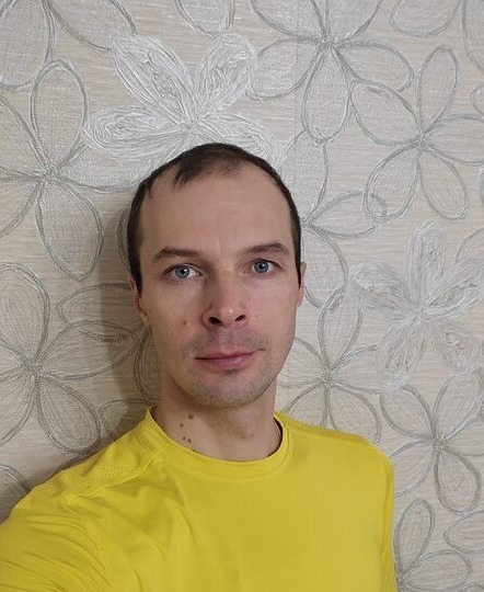 «Каждое воскресенье — как приговор». Мне 38 лет, у меня своя семья, но отец всё ещё ждет отчета за неделю