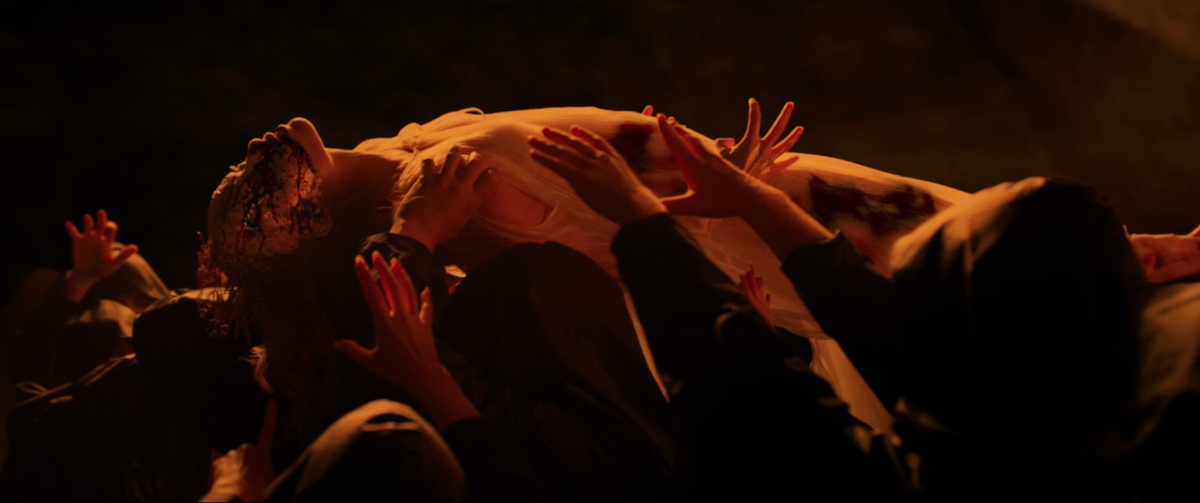 Вот она, кстати, Мэри после токсина и культисты, сходящие с ума