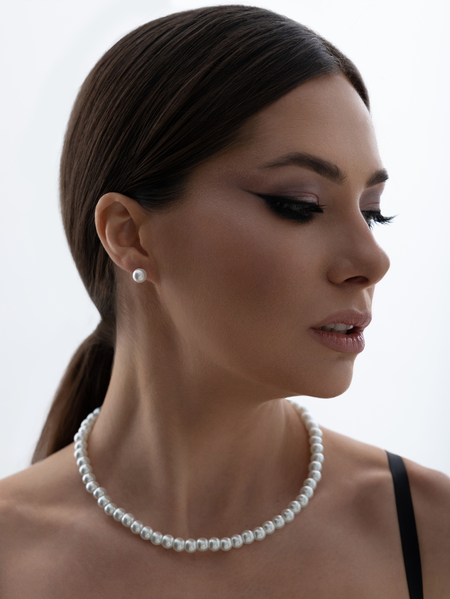 Как современно носить бусы