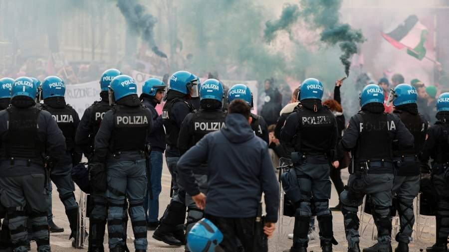    Фото: REUTERS/Fabrizio Bensch