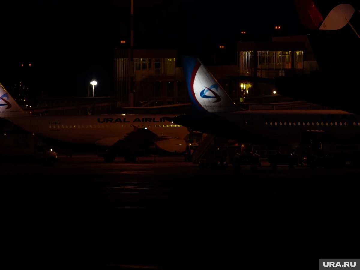     Аэропорты Татарстана приостановили прием и выпуск воздушных судов, сообщила Росавиация