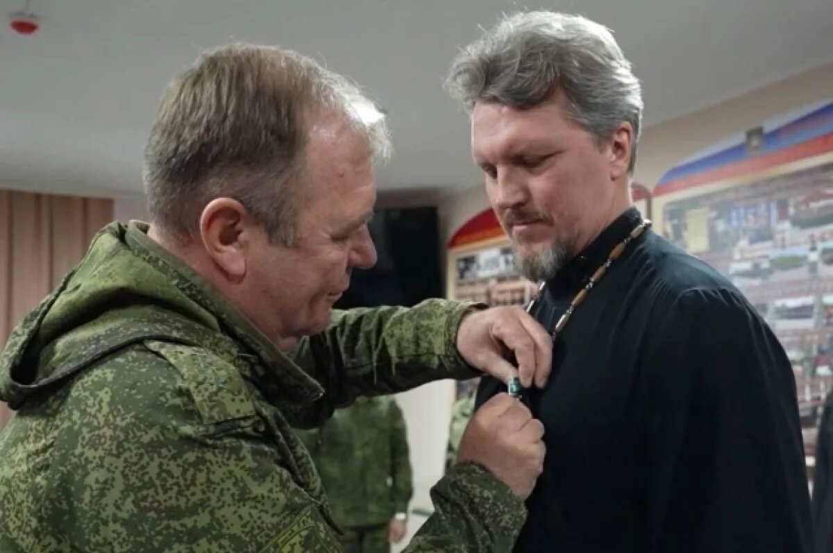    Военные священники — идейные люди.