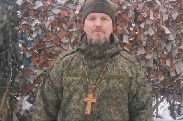    Протоиерей Андрей Канев уже в который раз едет на линию соприкосновения, чтобы поддержать наших бойцов. Фото: Екатеринбургская епархия