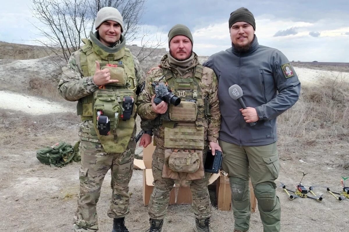    В зоне боевых действий Александр снял несколько фильмов.