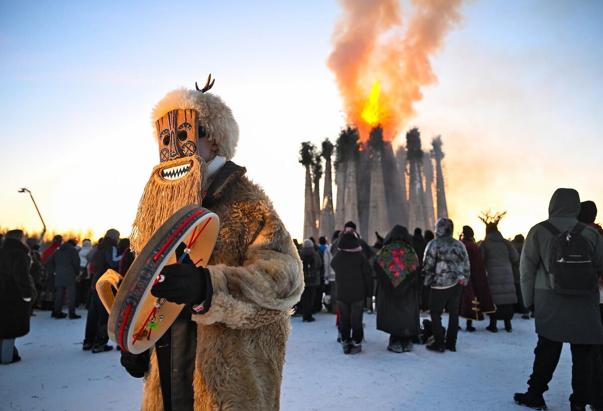   Игорь Иванко / Коммерсантъ- Празднование Масленицы в арт-парке «Никола-Ленивец»