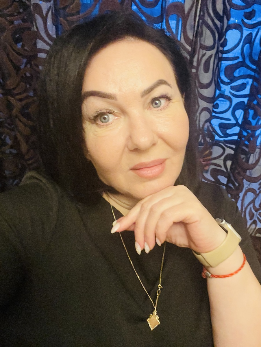 Собралась в ресторан.