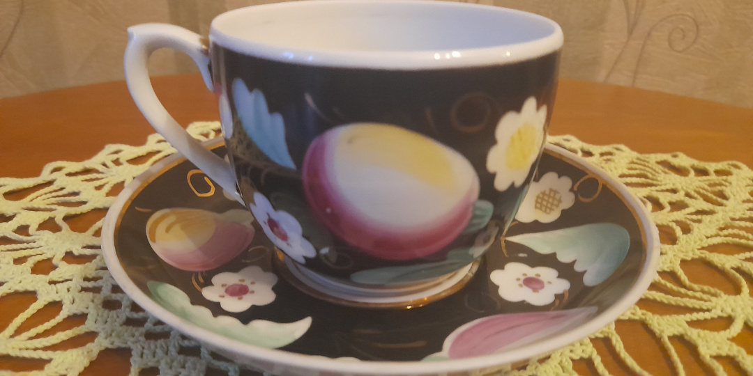 Слива или персик? Нет, оказывается "Весна"