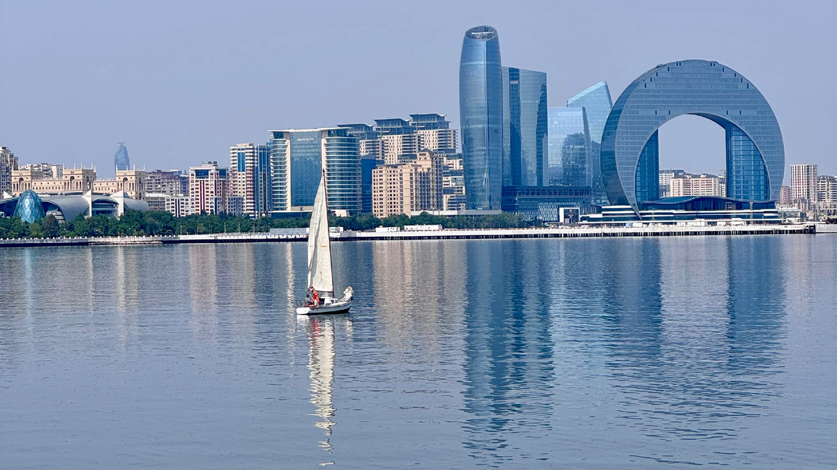 Баку достойный город. 