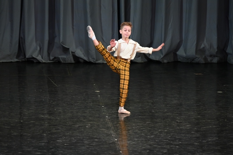 Владислав Петров