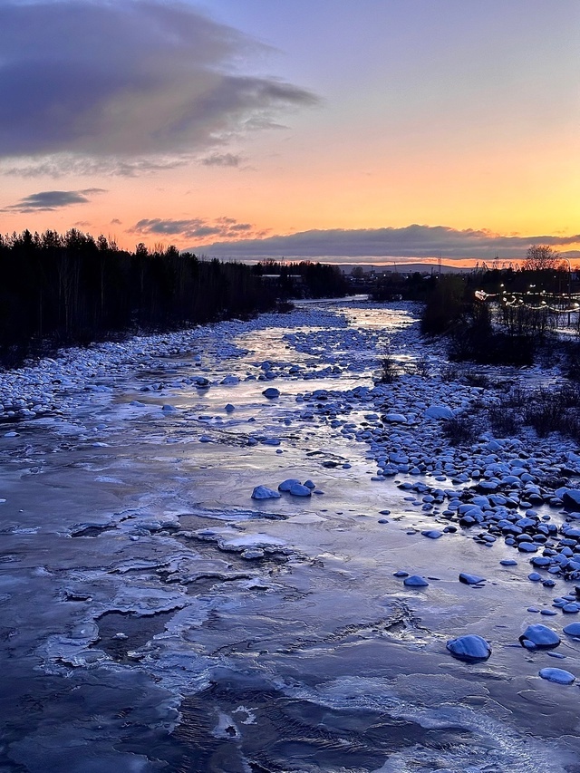 Река Нива обмелела в результате строительства на ней трёх ГЭС