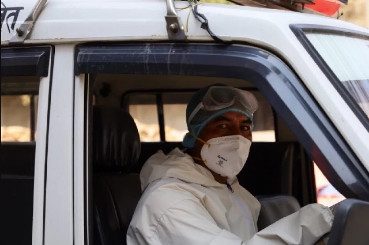    Автобус упал в реку в Непале, погибли не менее 18 человек