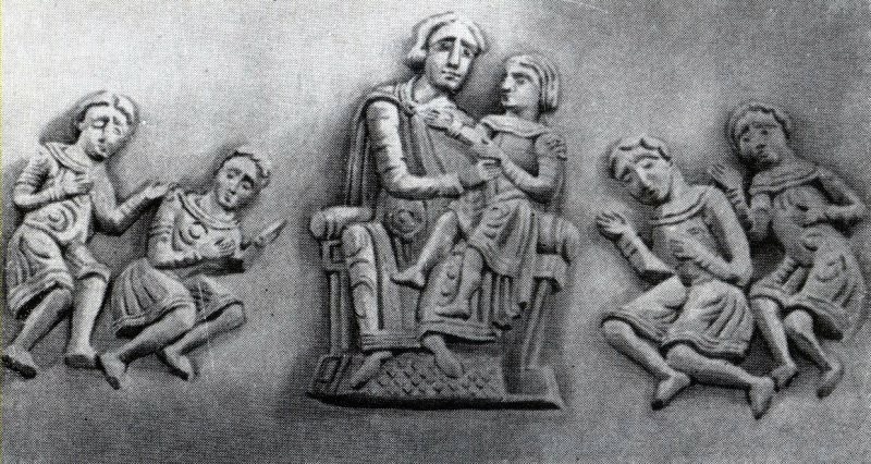 Всеволод Большое Гнездо с сыновьями. Барельеф на одной из стен построенного князем Дмитровского собора в Володимере.