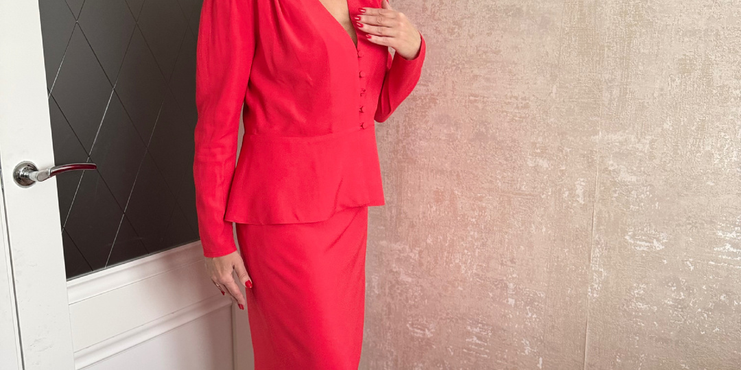 Красный костюм сшила, а в ресторан не пошла: как прошёл мой юбилей и что подарили