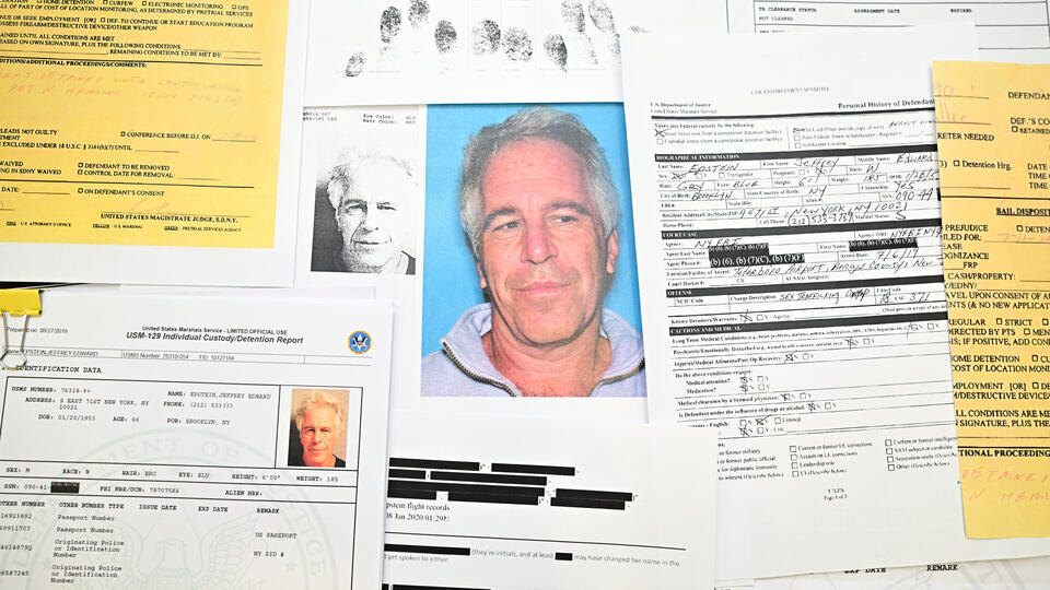     Times: некоторые данные о перелетах Эпштейна исчезли из архивов британских ВВС Zuma/TASS