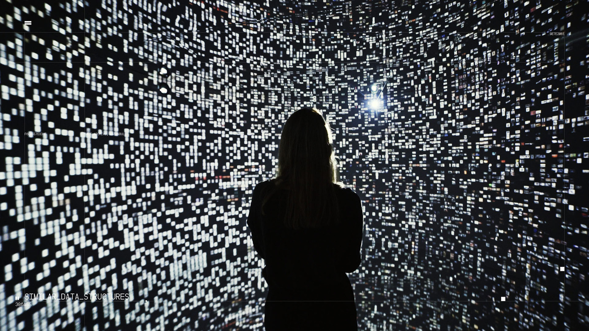    Рефик Анадол, «Сны архива»