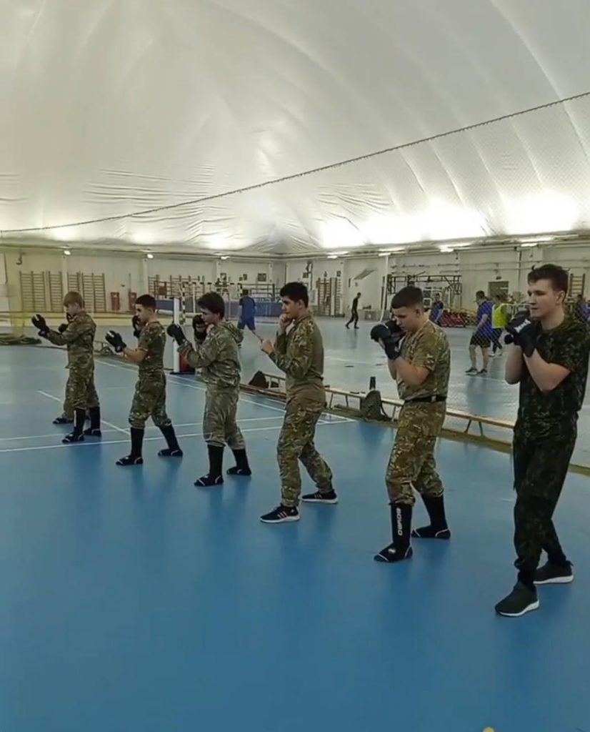    Занятия проходят в спортивном комплексе «Скиф» в Темрюке. Фото ВПК «Воин».