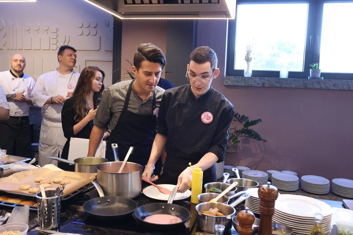 Повара Петербурга на одном из городских конкурсов. Фото: "СДП"