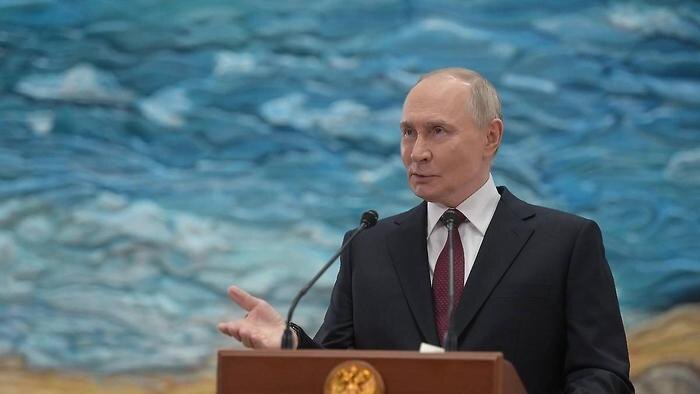 Владимир Путин. Обложка © Life.ru