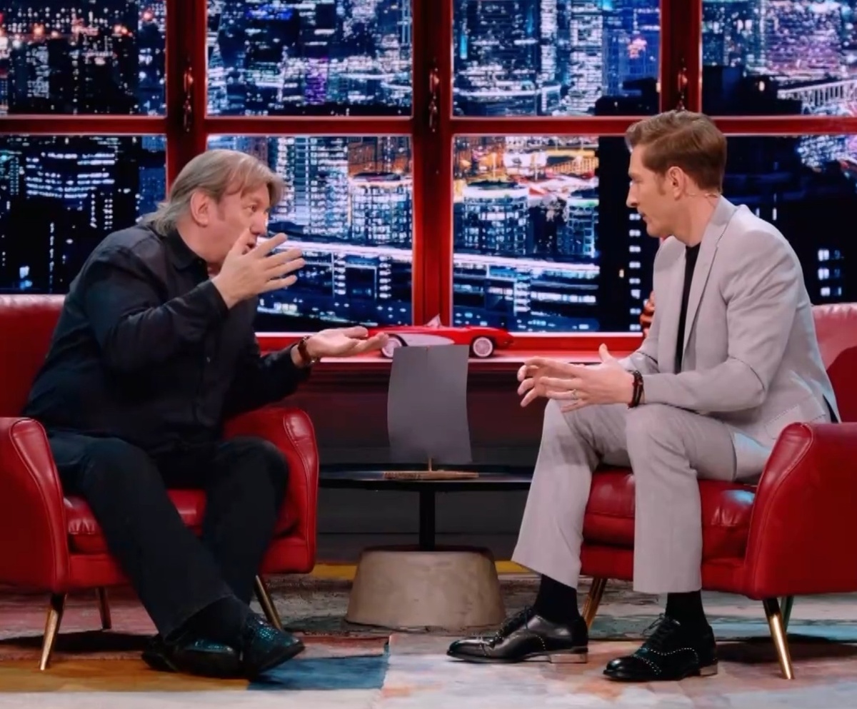 Юрий Лоза и Павел Воля спорят о шарообразности Земли