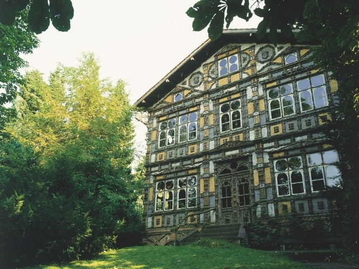 Дом-памятник безумной любви