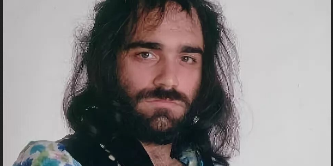 "От сувенира к сувениру": потрясающая песня не о сувенирах в исполнении Демиса Руссоса