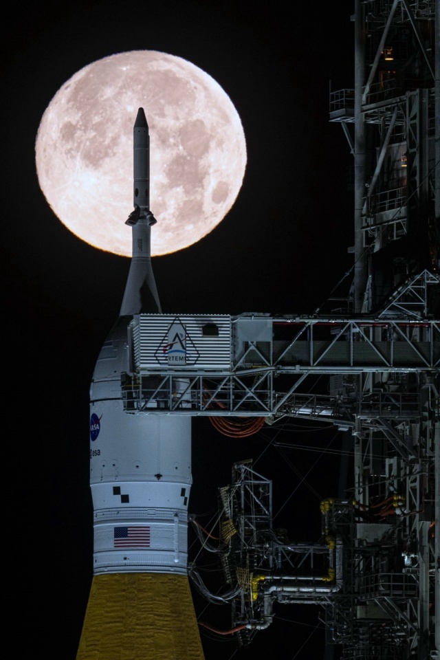 "Артемида" на стартовой площадке