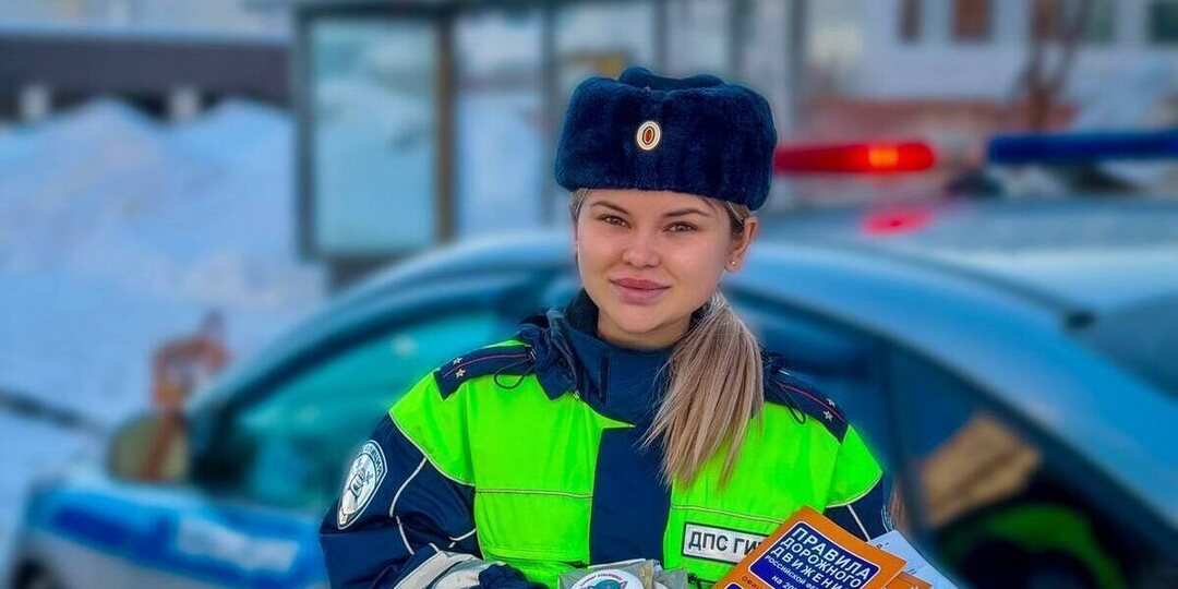 Проверка с сюрпризом: в Красногорске девушки из ГИБДД поздравляли водителей с Днем защитника