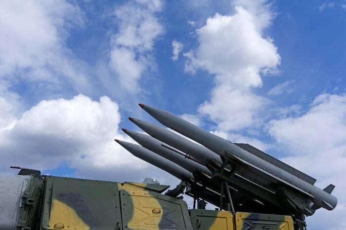 Обложка © Shutterstock / FOTODOM / Evgeny Haritonov